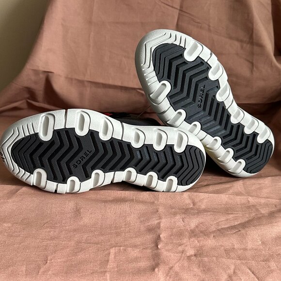 Sorel Kids Explorer Lace Waterproof Boots US 1 Jet Black Fur Winter Boot - Picture 5 of 6